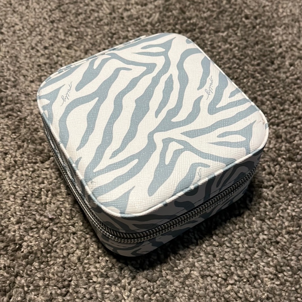 Mily Travel Jewelry Case! NWOT